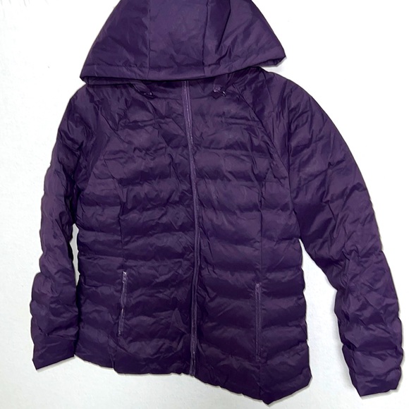 Grape Purple Lightweight Puff Jacket Women’s Size Large Packs into Pouch & Hood - Picture 14 of 14